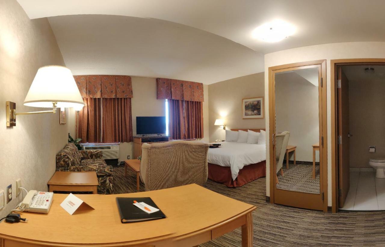 Humphry Inn And Suites Winnipeg Exteriör bild